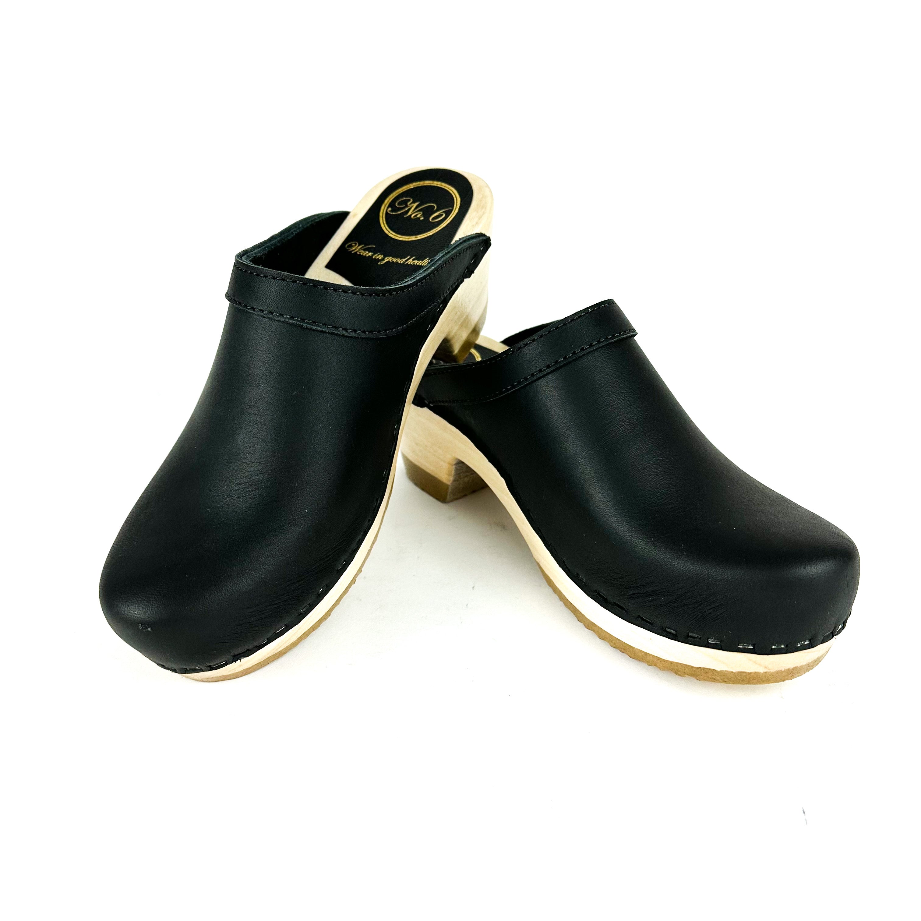 No 6 clogs black top